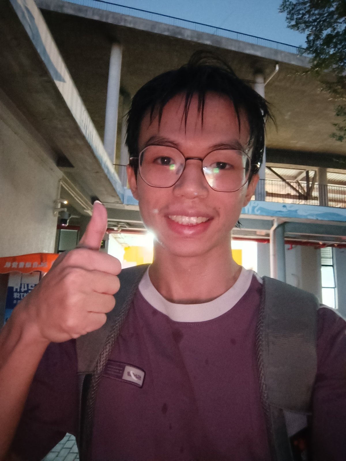 离开泳馆前的一个赞