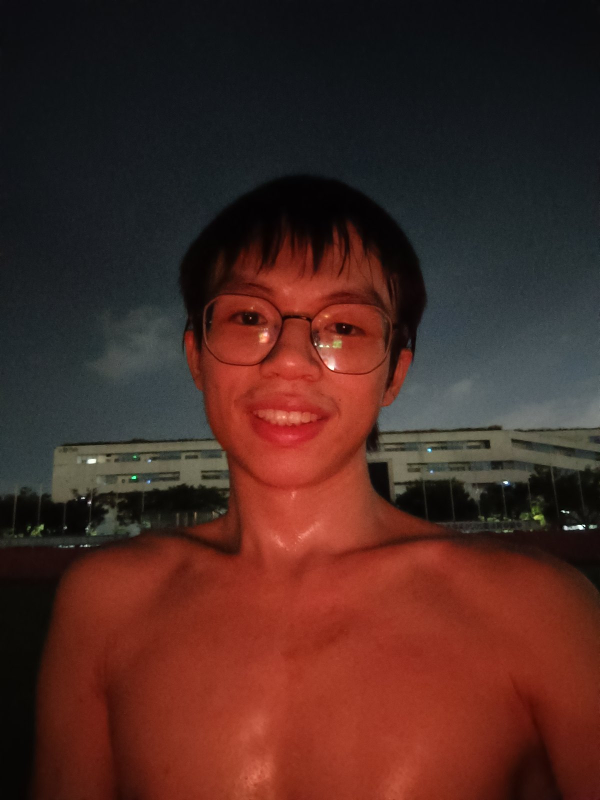 不用摆姿势的笑